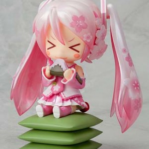 「ねんどろいど 桜ミク」2013年3月、桜に包まれたミクさんが春をお届け！