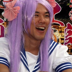 長島☆自演乙☆雄一郎が結婚告白「らき☆すた」のコスプレ姿で…お相手は24歳の一般女性