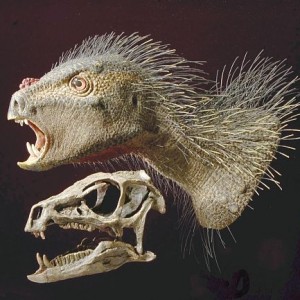 オウムのような顔、ヤマアラシのような剛毛、新種の「牙」を持つ草食恐竜　南アフリカ