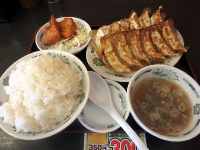 ワイ「餃子定食下さい！」お前ら「うわぁ…」