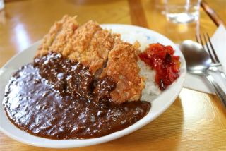 カツカレーが食べたいンゴオオオオオwwwwwwww