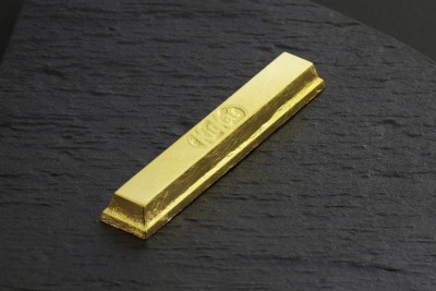 【企業】チョコレートを金箔で覆った「金のキットカット」限定発売、1本2016円